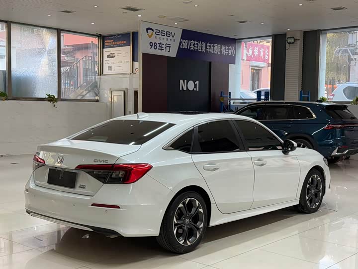 Фото 4 - Honda Civic