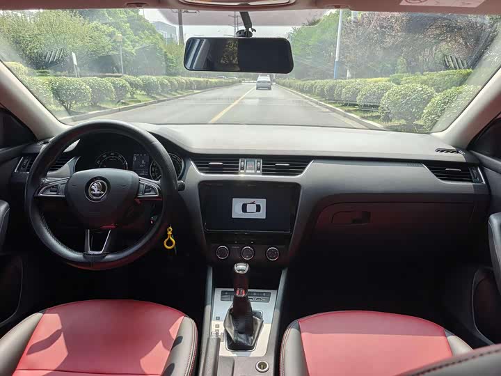 Фото 7 - Skoda Octavia Pro