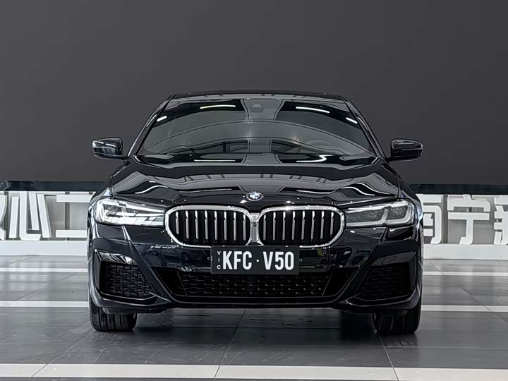 Фото 2 - BMW 5 Series