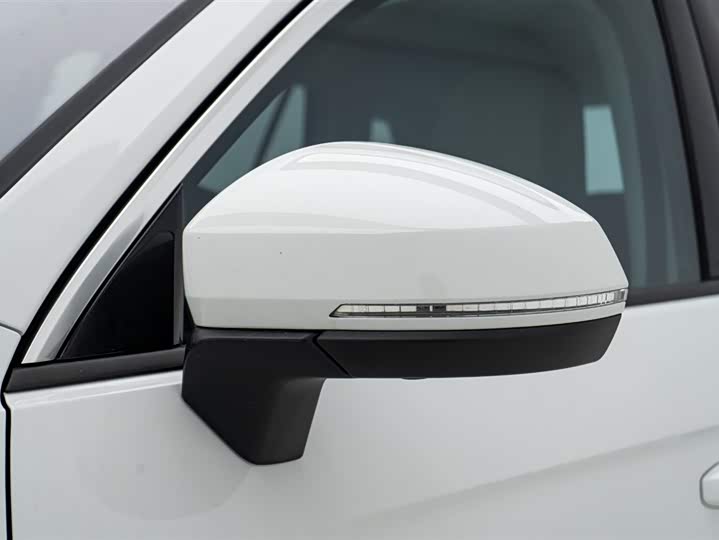 Фото 17 - Volkswagen Tayron