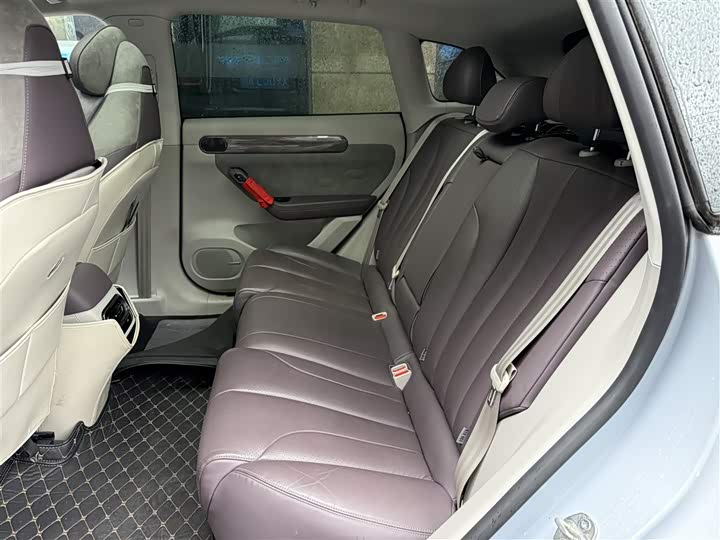 Фото 10 - Leapmotor C11