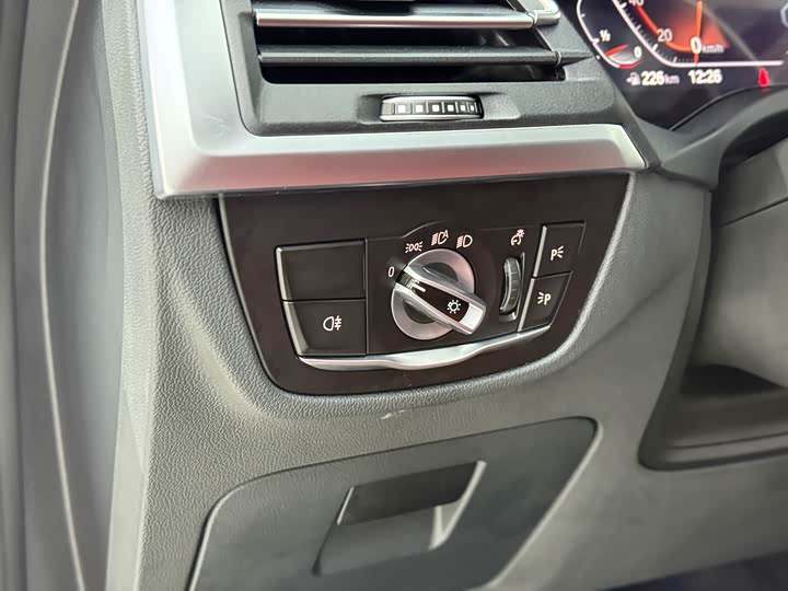 Фото 13 - BMW X3