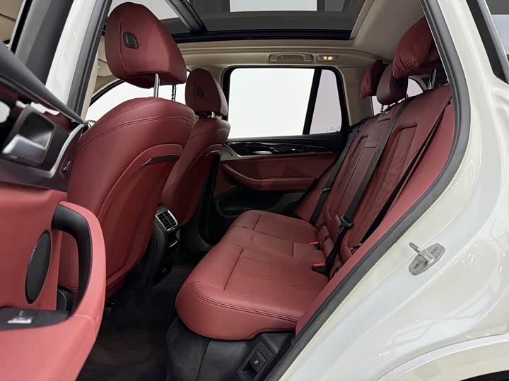 Фото 16 - BMW X3