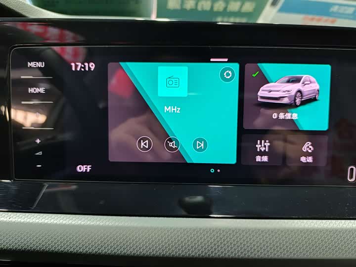 Фото 12 - Volkswagen Golf