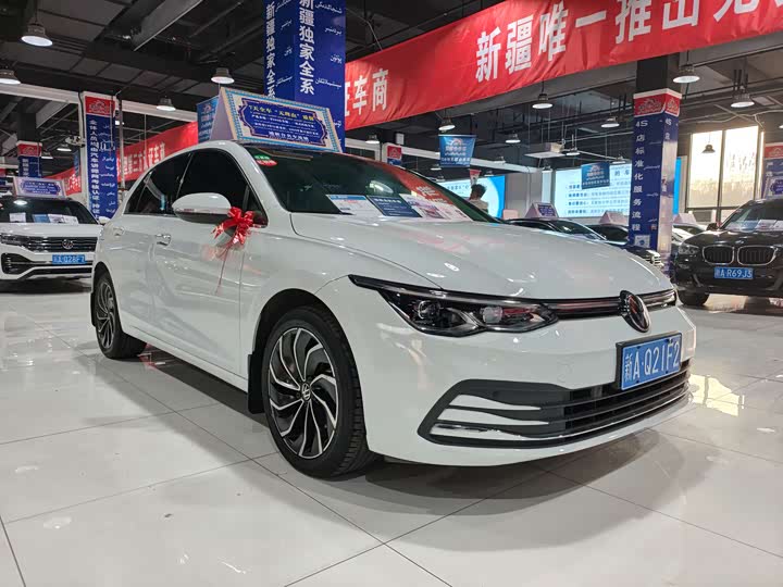 Фото 3 - Volkswagen Golf