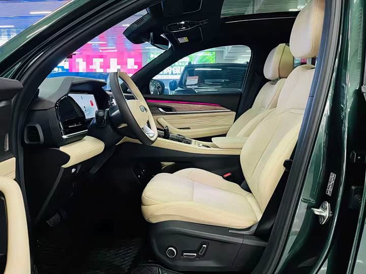 Фото 7 - Geely Monjaro