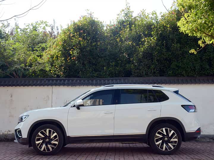 Фото 12 - Volkswagen Tayron