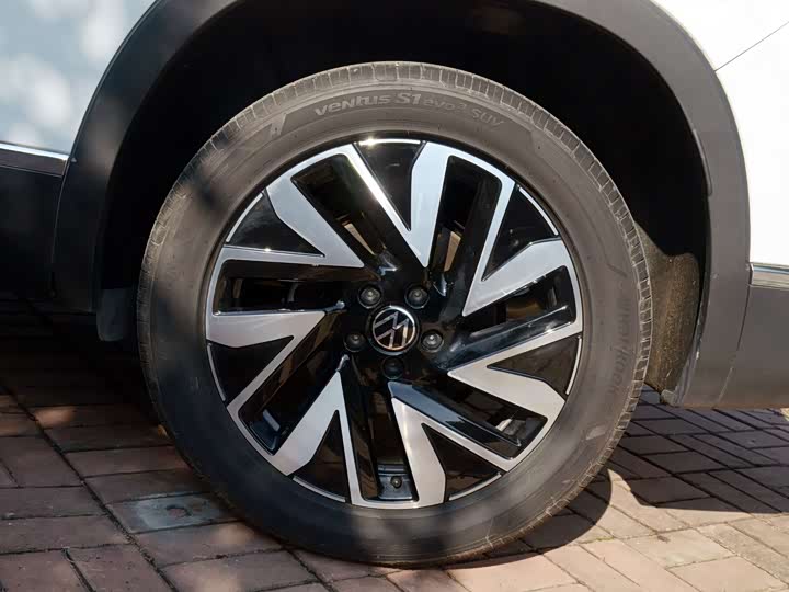 Фото 9 - Volkswagen Tayron