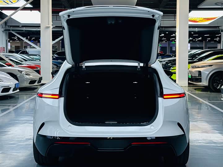 Фото 11 - Avatr 12