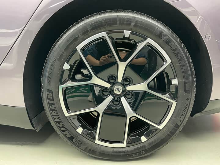 Фото 26 - Xiaomi SU7