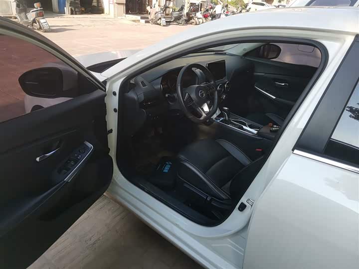 Фото 14 - Nissan Sylphy