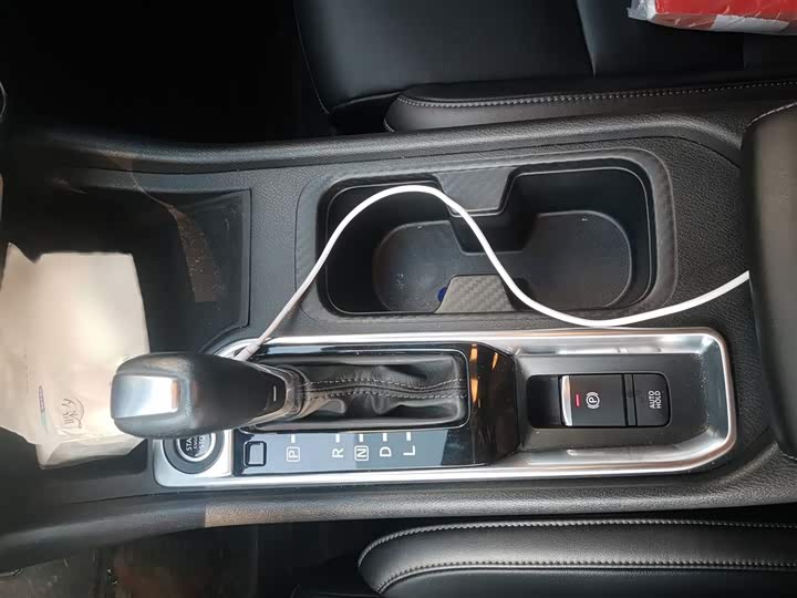 Фото 7 - Nissan Sylphy