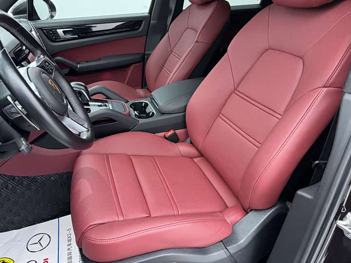 Фото 13 - Porsche Cayenne