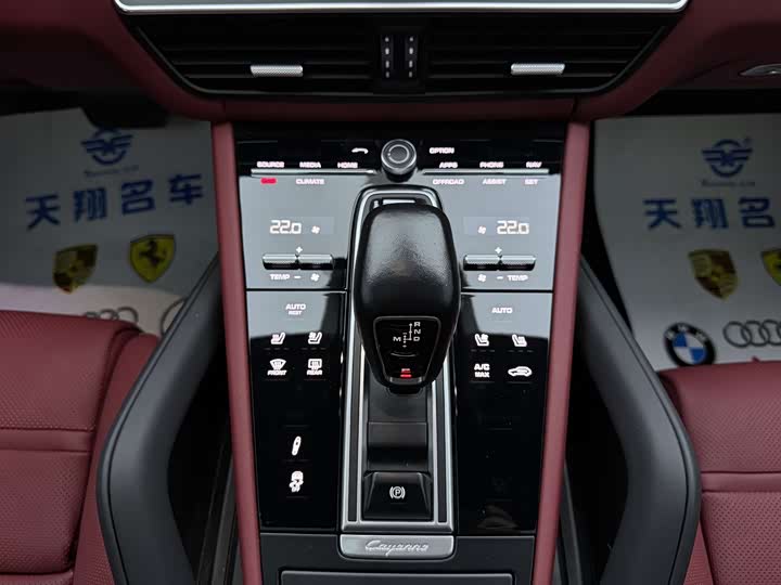 Фото 7 - Porsche Cayenne