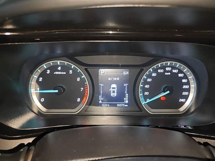 Фото 12 - Changan Oshan X5