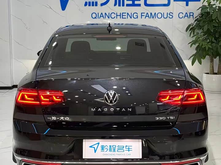 Фото 8 - Volkswagen Magotan