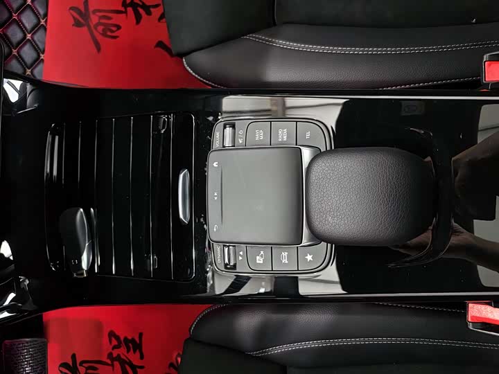 Фото 10 - Mercedes-Benz A-Class