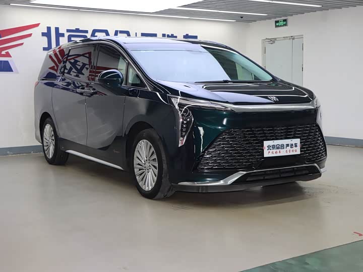 Фото 2 - Buick GL8 Century