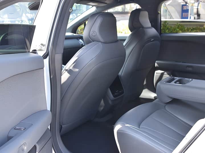 Фото 10 - XPeng F57