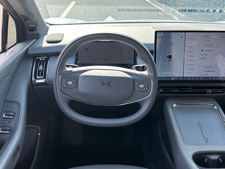 Фото 16 - XPeng F57