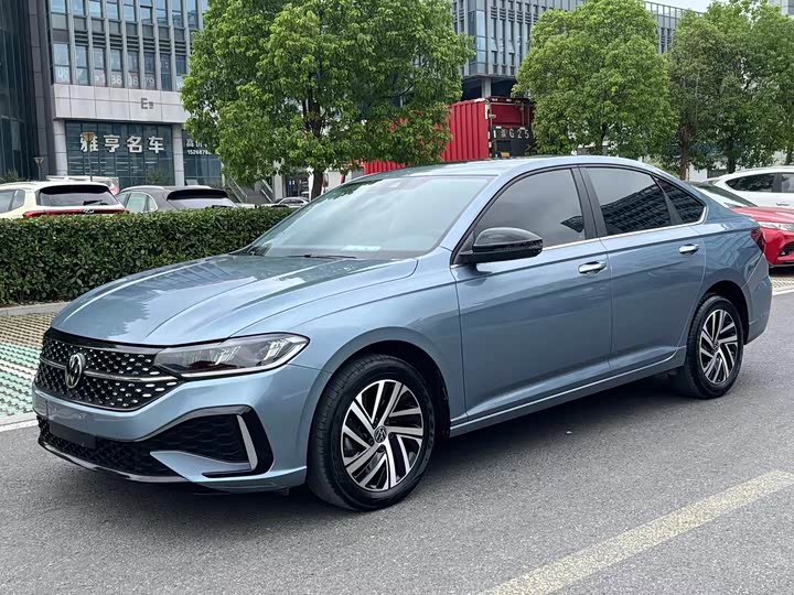 Фото 1 - Volkswagen Lavida