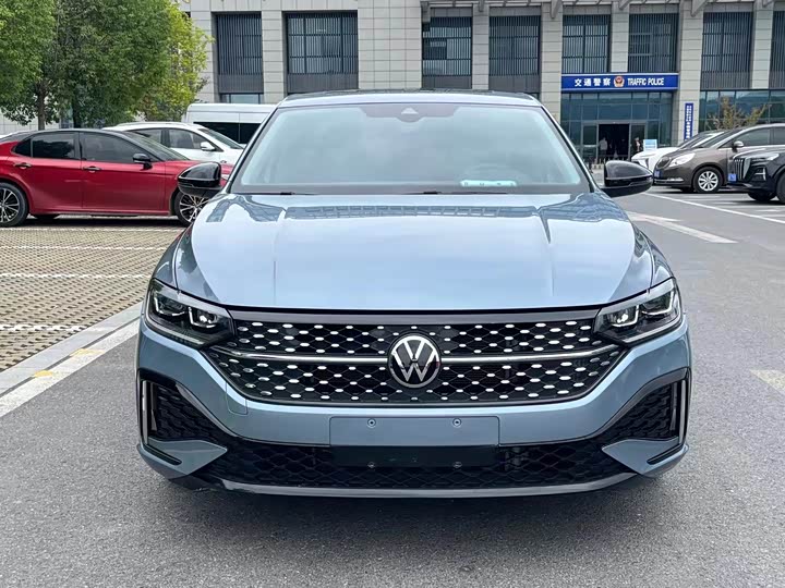 Фото 2 - Volkswagen Lavida