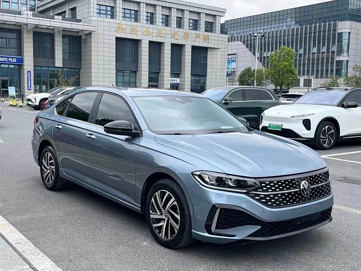 Фото 3 - Volkswagen Lavida