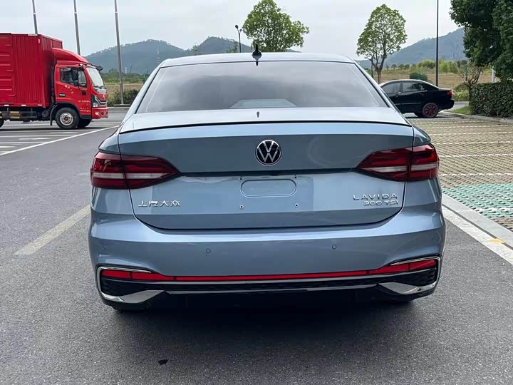 Фото 7 - Volkswagen Lavida