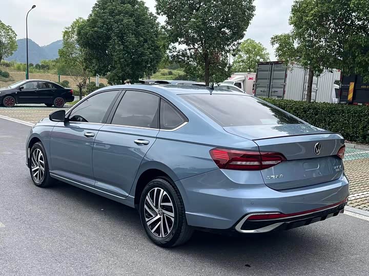 Фото 9 - Volkswagen Lavida