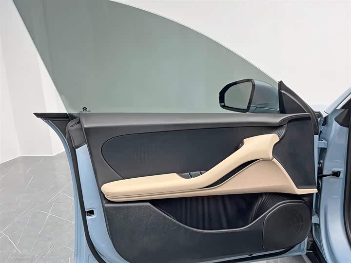 Фото 14 - Nio ET5T