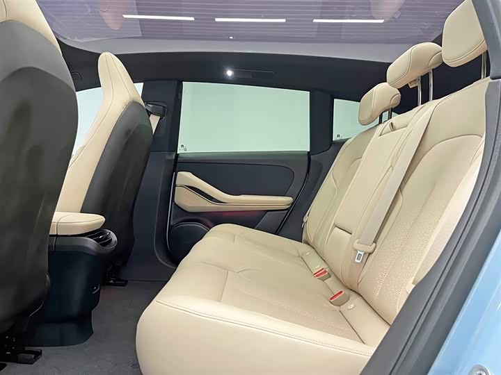 Фото 17 - Nio ET5T