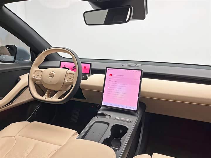 Фото 25 - Nio ET5T