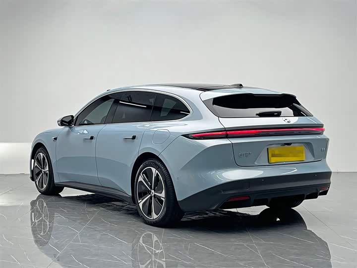 Фото 4 - Nio ET5T