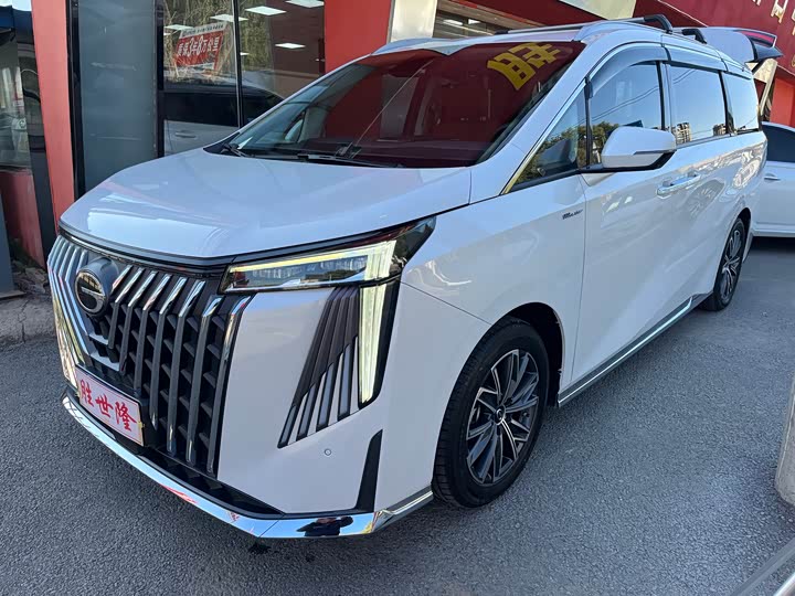 Фото 3 - GAC Trumpchi M8