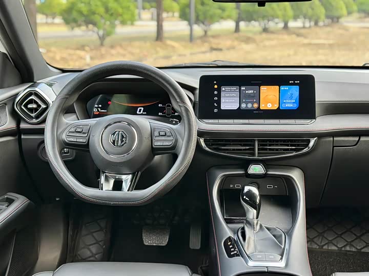 Фото 11 - MG Motor 5