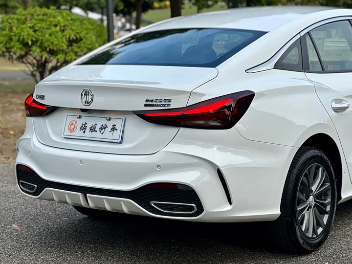 Фото 18 - MG Motor 5