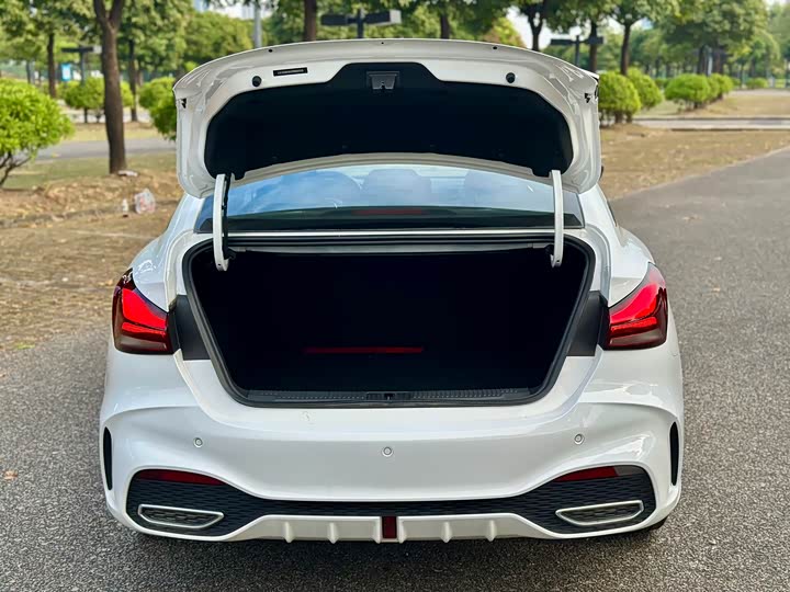 Фото 22 - MG Motor 5