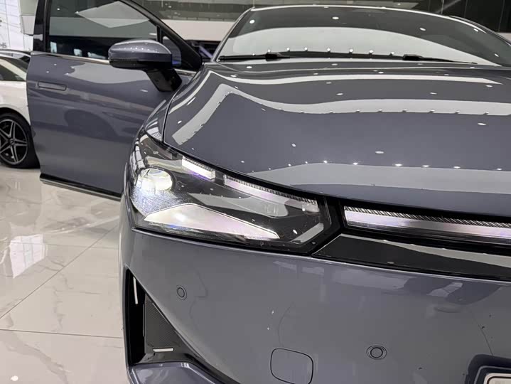 Фото 24 - XPeng P5