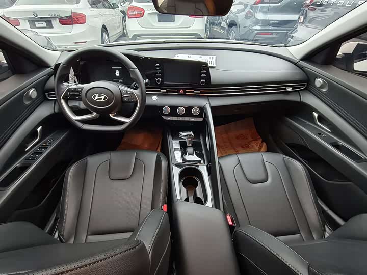 Фото 5 - Hyundai Elantra N line