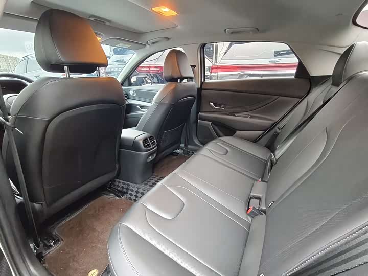 Фото 6 - Hyundai Elantra N line