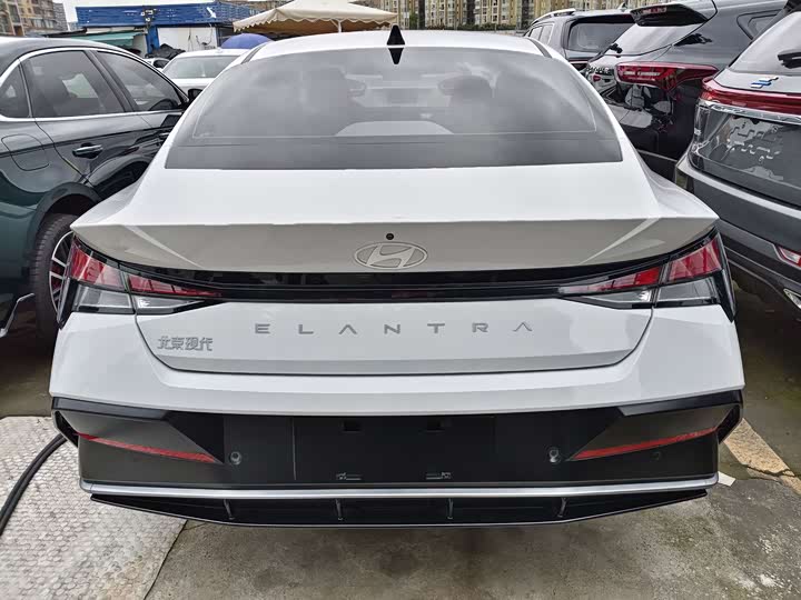 Фото 8 - Hyundai Elantra N line