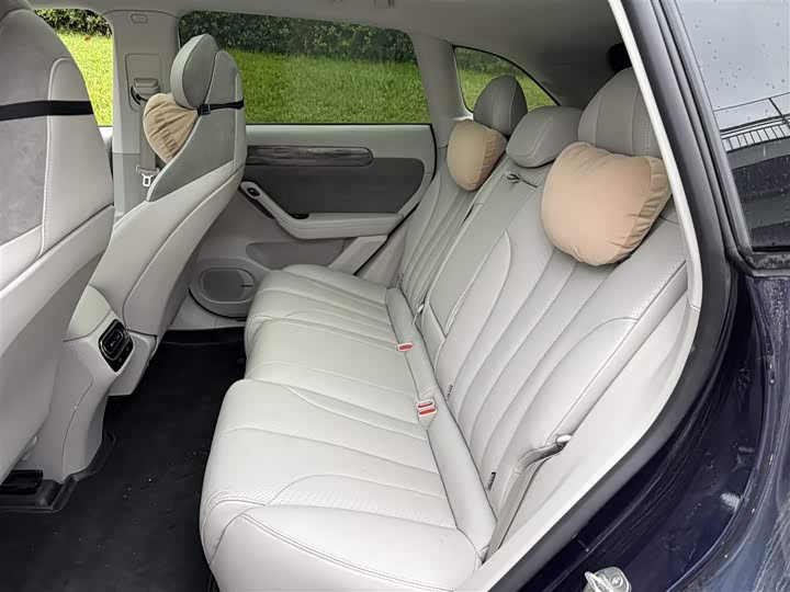 Фото 10 - Leapmotor C11