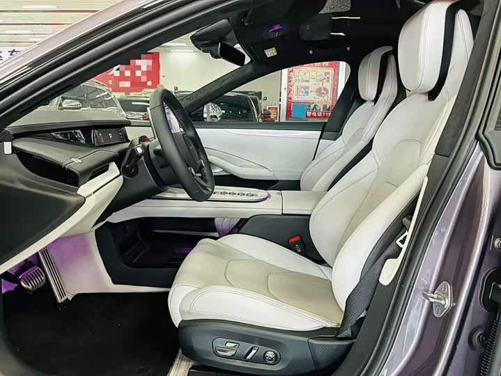 Фото 7 - Xiaomi SU7