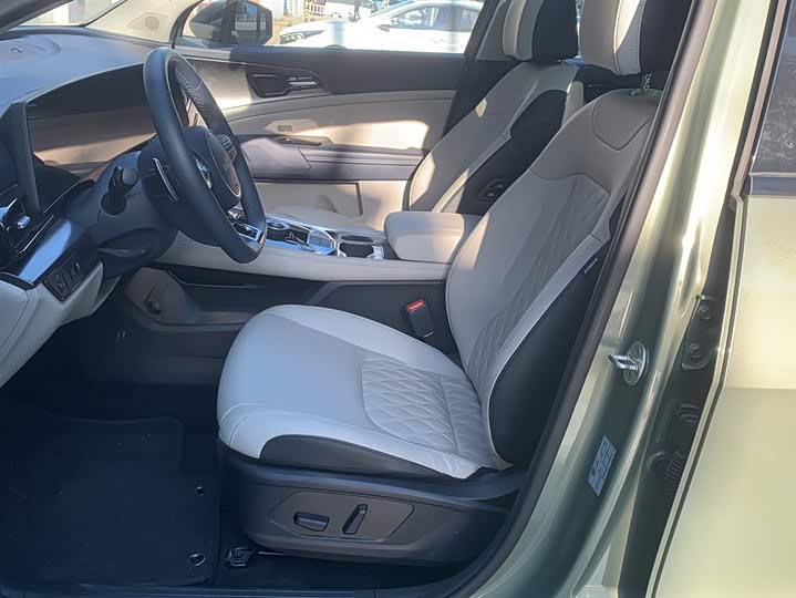 Фото 14 - Kia Sportage