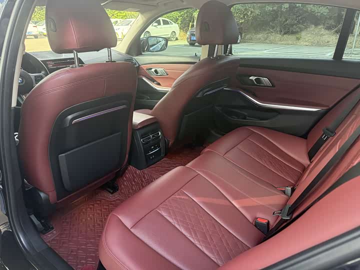 Фото 5 - BMW 3 Series