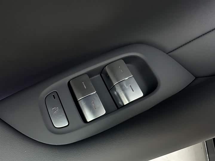 Фото 24 - Xiaomi YU7