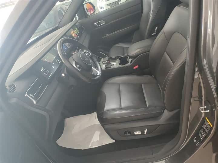 Фото 15 - LiXiang One