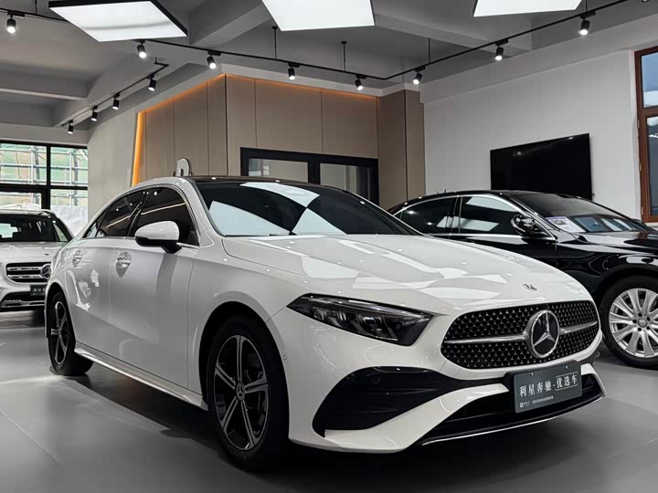 Фото 3 - Mercedes-Benz A-Class