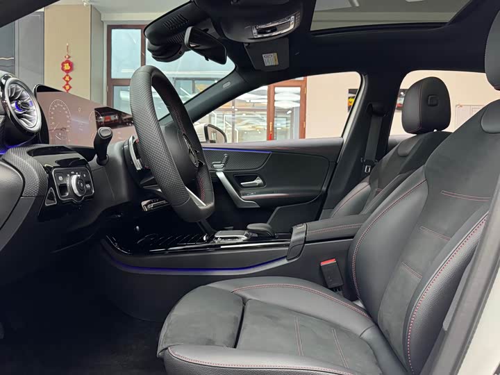 Фото 7 - Mercedes-Benz A-Class