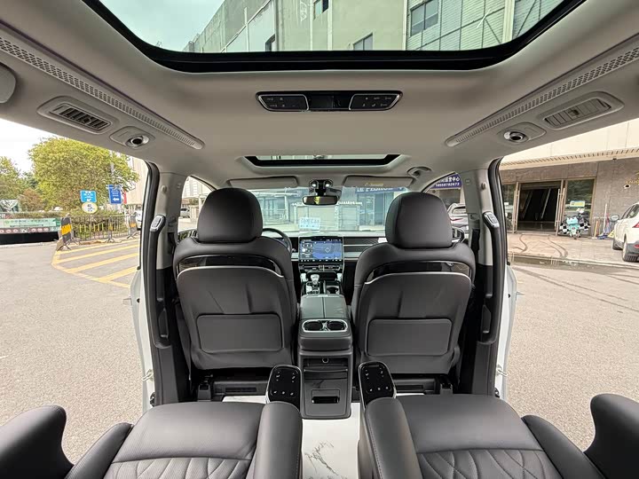 Фото 16 - GAC Trumpchi M8